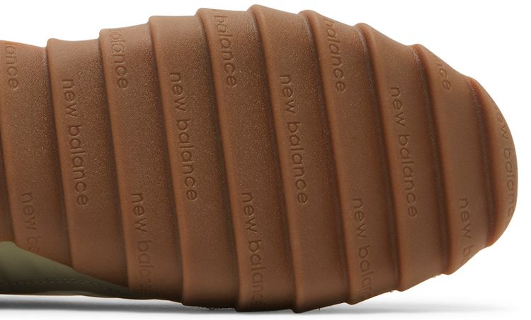 New Balance RC30 Olive