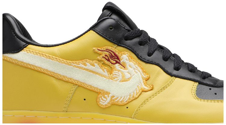 Raffle Michael B Jordan x The Shoe Surgeon x Air Force 1 Low Last Dragon  Size 105 M  12 W