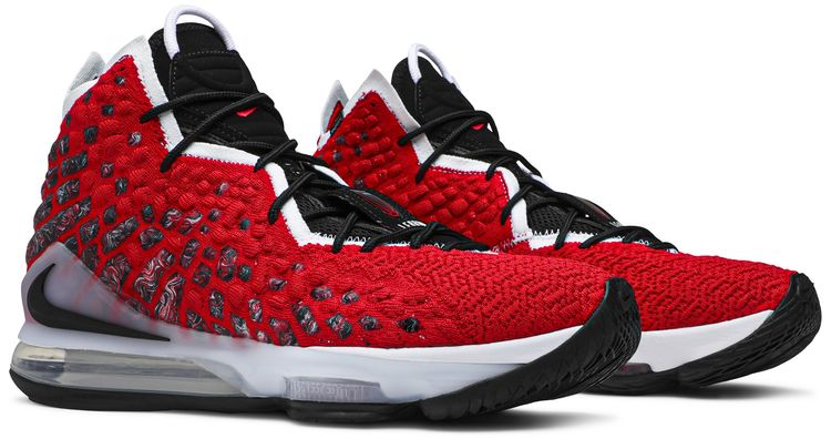 Nike LeBron 17 Air Max Uptempo