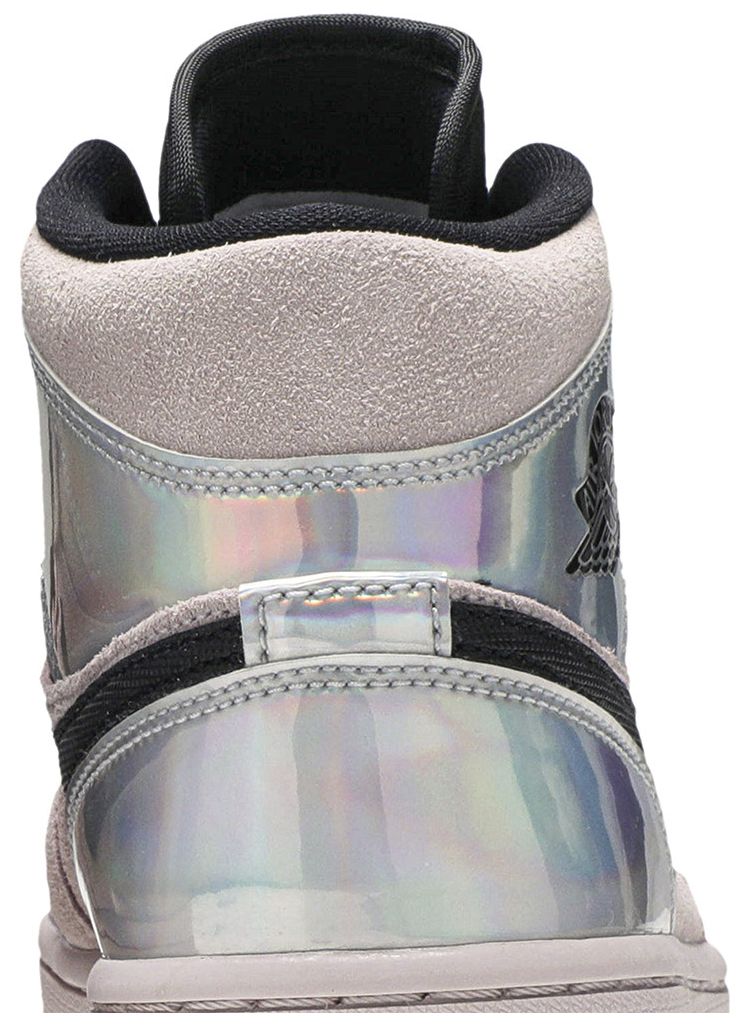 Wmns Air Jordan 1 Mid Iridescent