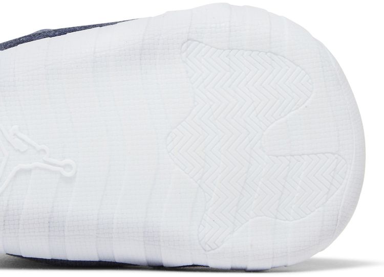 Air Jordan 11 Retro CB Midnight Navy Velvet