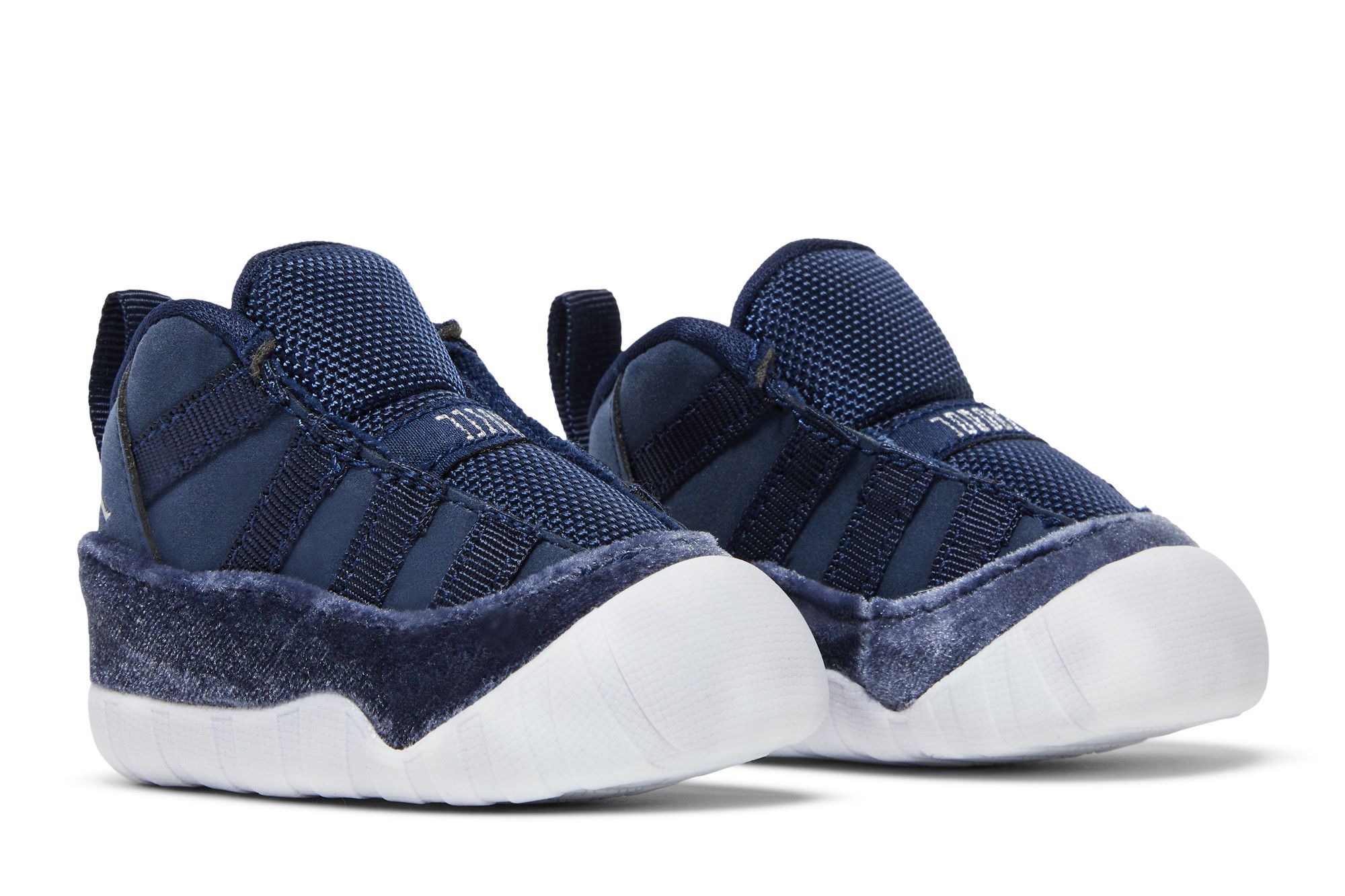 Blue velvet jordans 11 release date cheap