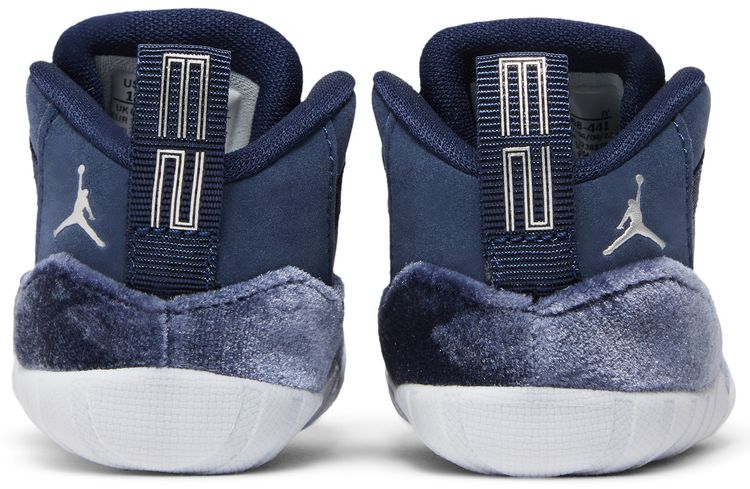 Air Jordan 11 Retro CB Midnight Navy Velvet