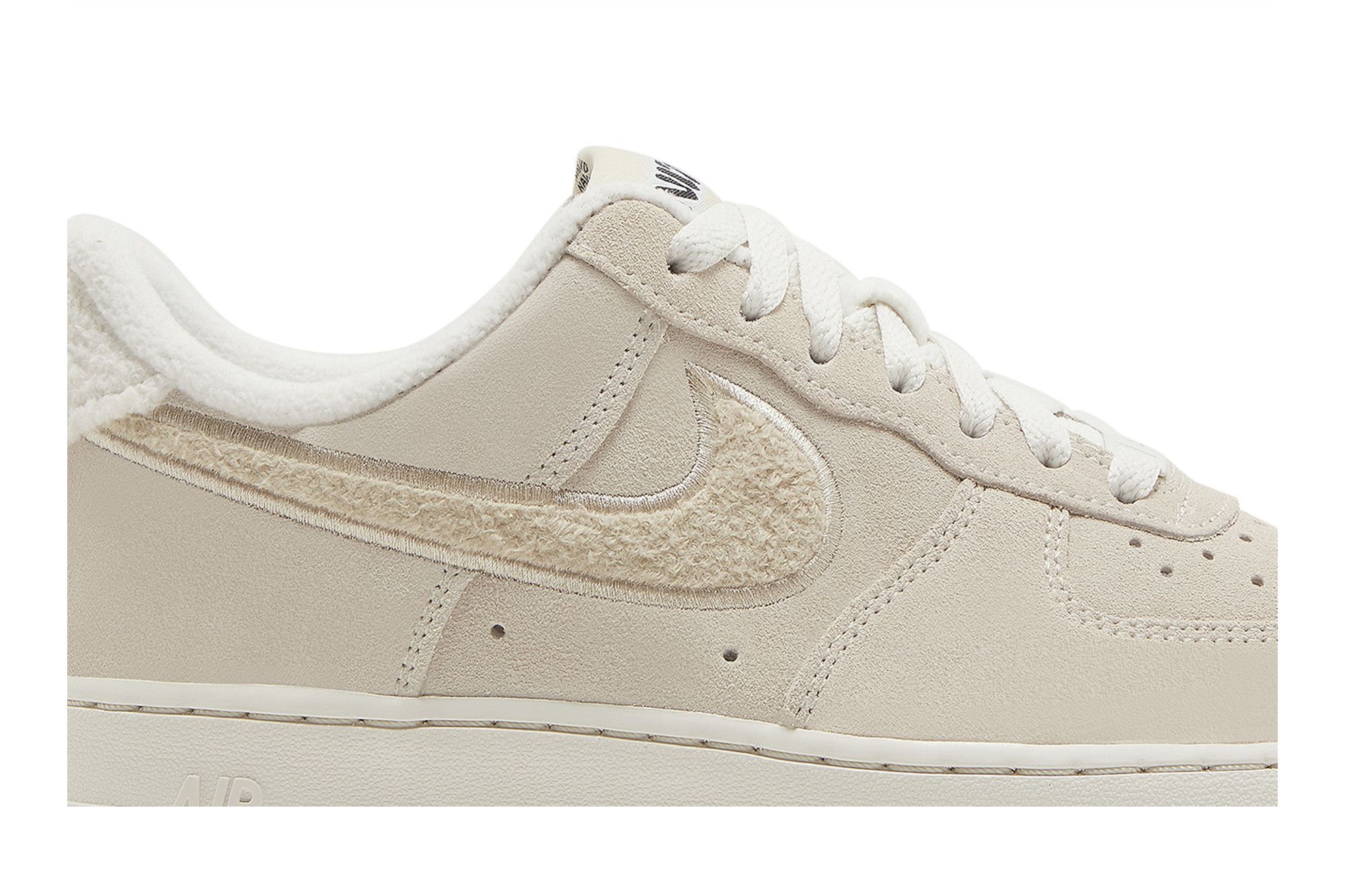 Size 11.0 Wmns Air Force 1 07 SE Sanddrift Fleece