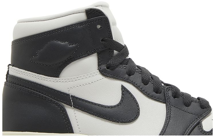 Wmns Air Jordan 1 Elevate High White Black