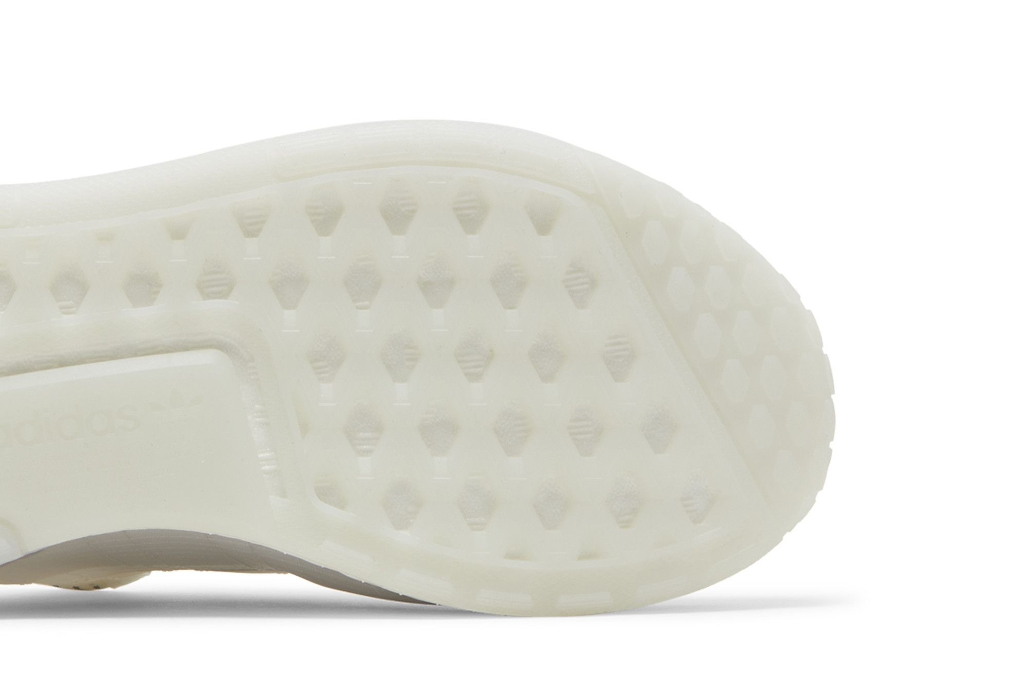 【入手困難】WHITE  BEAST Buy Adidas NMD_V3 'Triple White' - GX3374 | GOAT