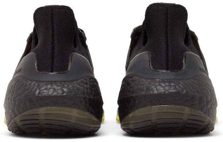 Adidas UltraBoost 22 Black Solar Yellow