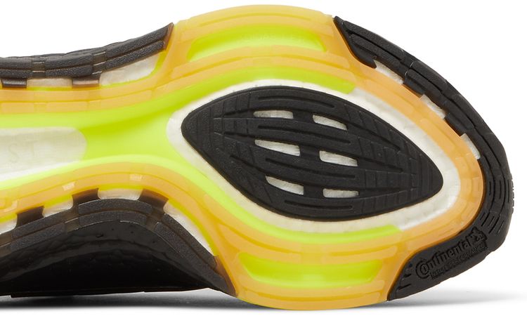 Adidas UltraBoost 22 Black Solar Yellow