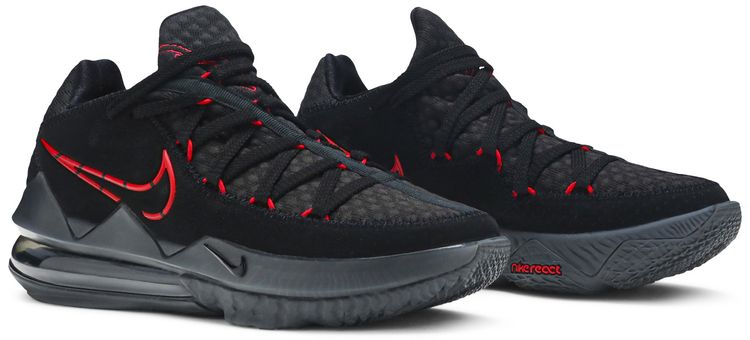 Nike LeBron 17 Low Bred