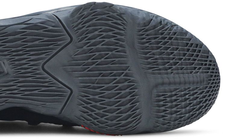 Nike LeBron 17 Low Bred