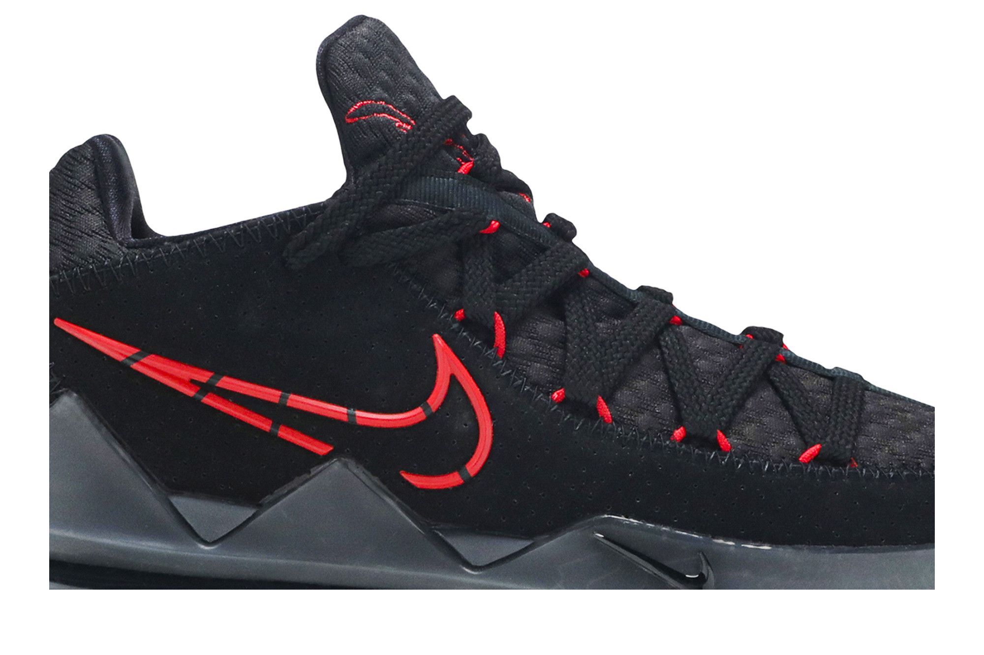 Lebron 17 low bred review sale