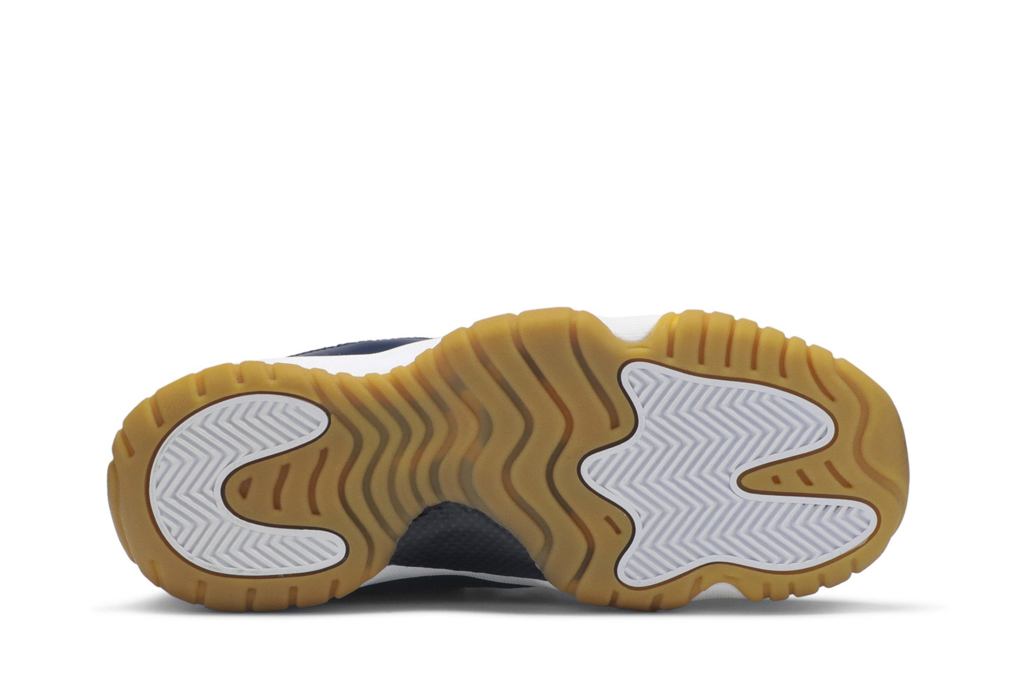 Jordan 11 low gum bottom clearance