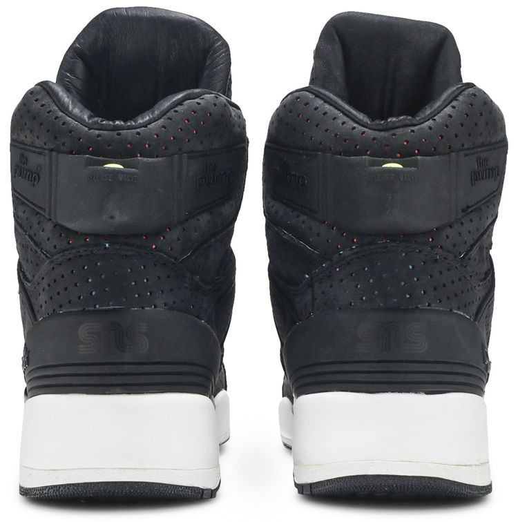 Reebok Sneakersnstuff x The Pump Certified Blacklights