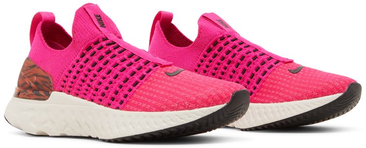 Nike Wmns React Phantom Run Flyknit 2 Pink Prime Zebra