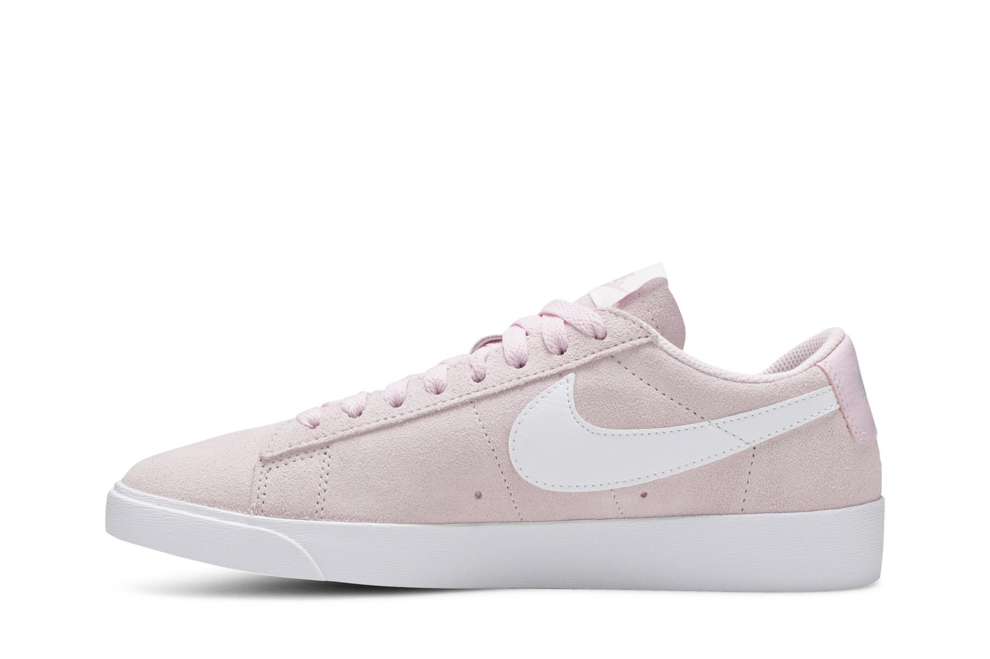 Nike sportswear blazer low sd hot sale
