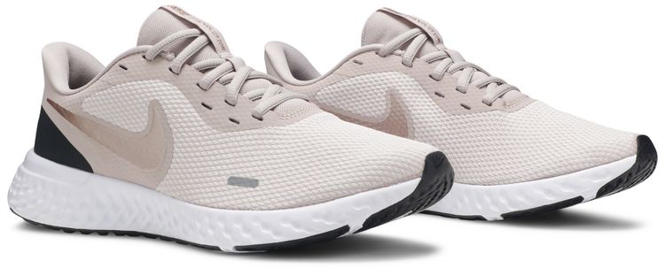 Nike Wmns Revolution 5 Barely Rose