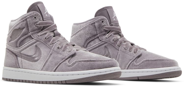 Wmns Air Jordan 1 Mid Purple Velvet