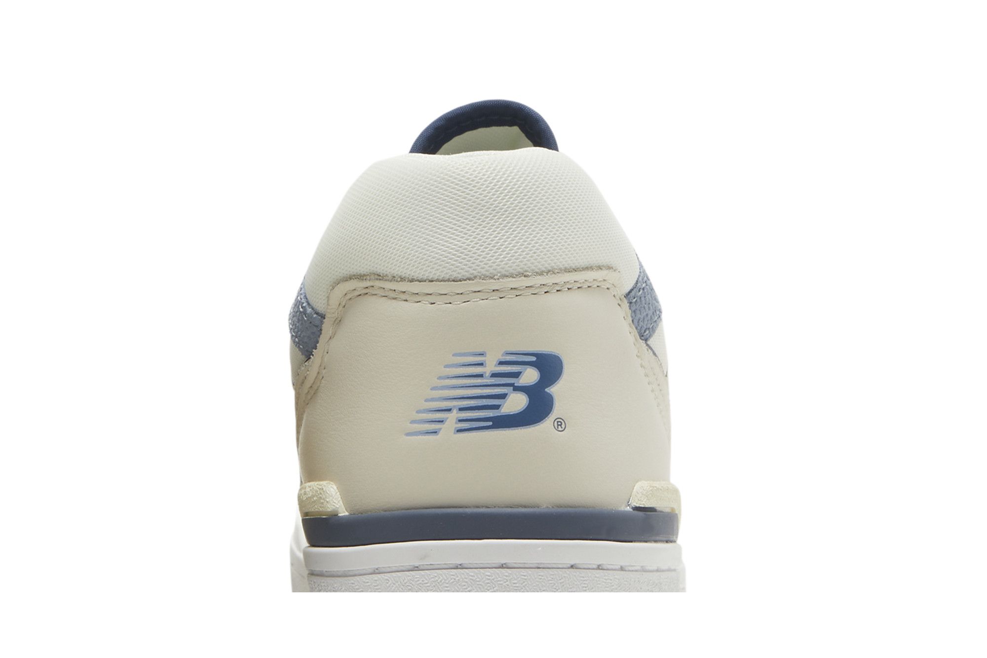 Buy 550 'Beige Vintage Indigo' - BB550PLA | GOAT