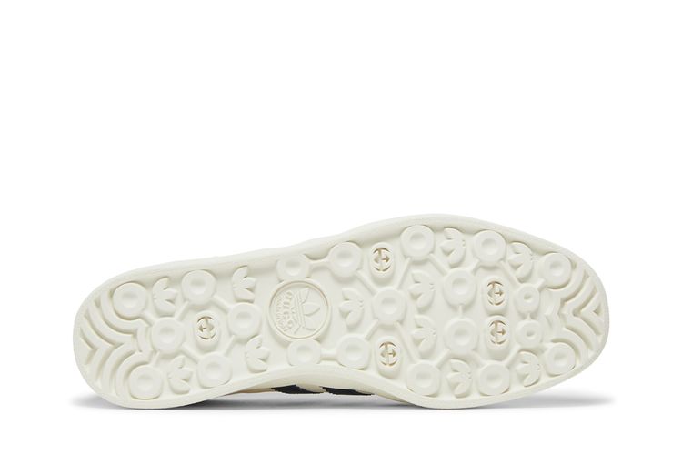 adidas gazelle silver green womens Gucci x Adidas Gazelle Beige GG Monogram main image 0