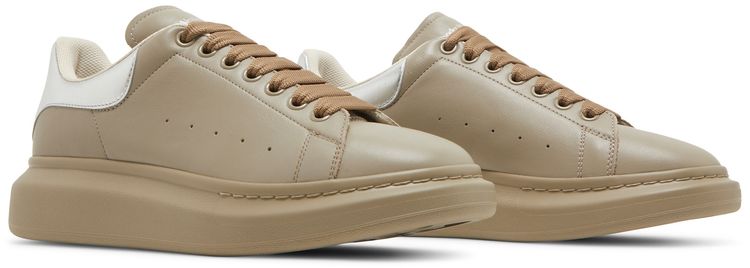 Alexander McQueen Oversized Sneaker Beige Silver