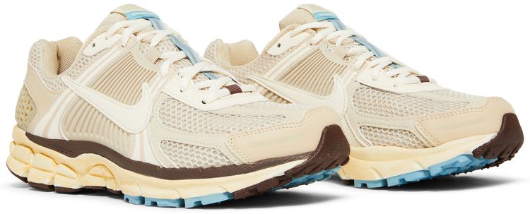 Nike Wmns Air Zoom Vomero 5 Oatmeal