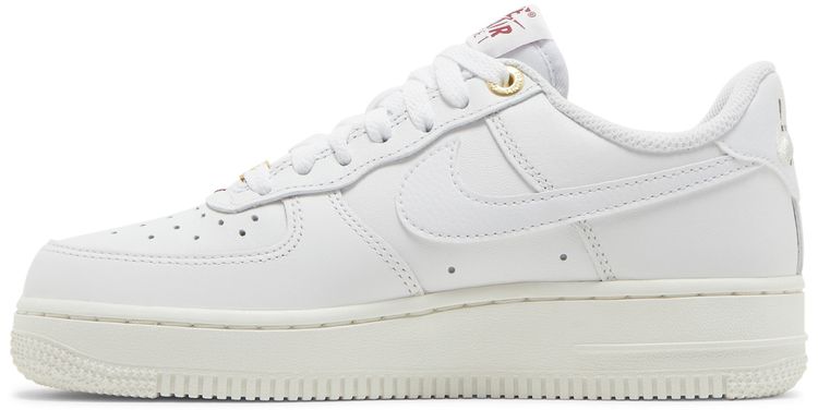 Nike Wmns Air Force 1 07 Premium History of Logos