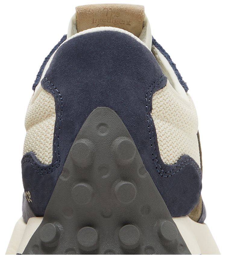 New Balance 327 Beige Navy