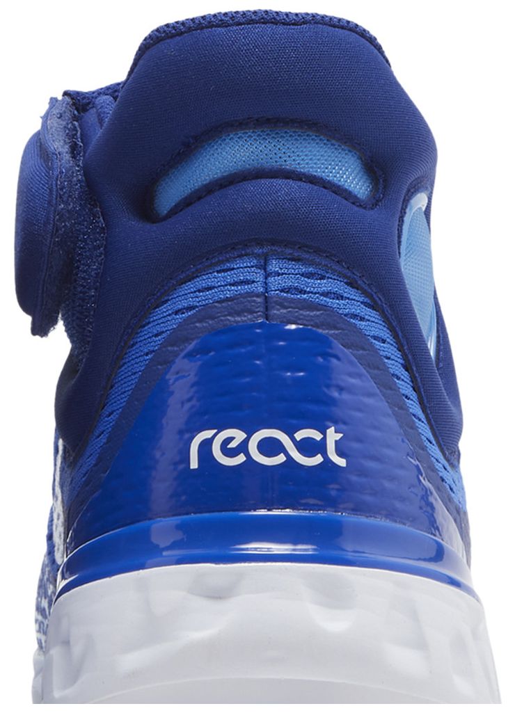 Nike Alpha Huarache Elite 4 Mid Hyper Royal White