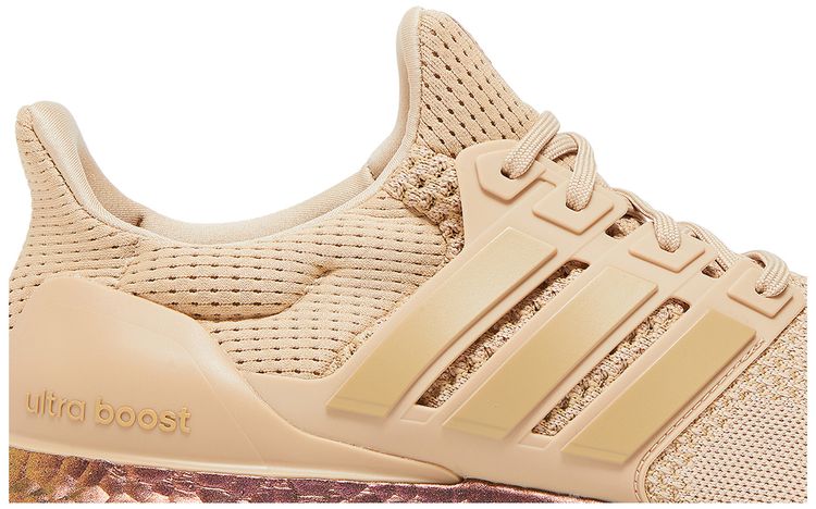 Adidas UltraBoost 10 DNA Magic Beige
