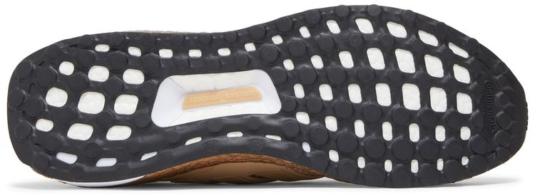 Adidas UltraBoost 10 DNA Magic Beige