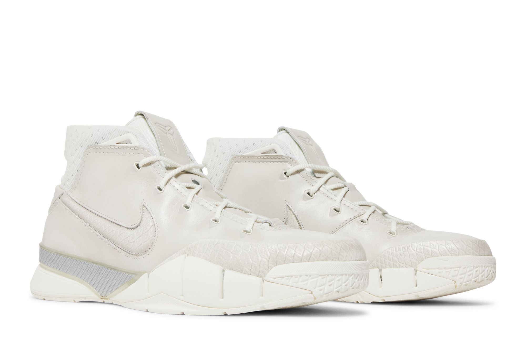 Buy Zoom Kobe 1 Fade To Black 869451 110 GOAT