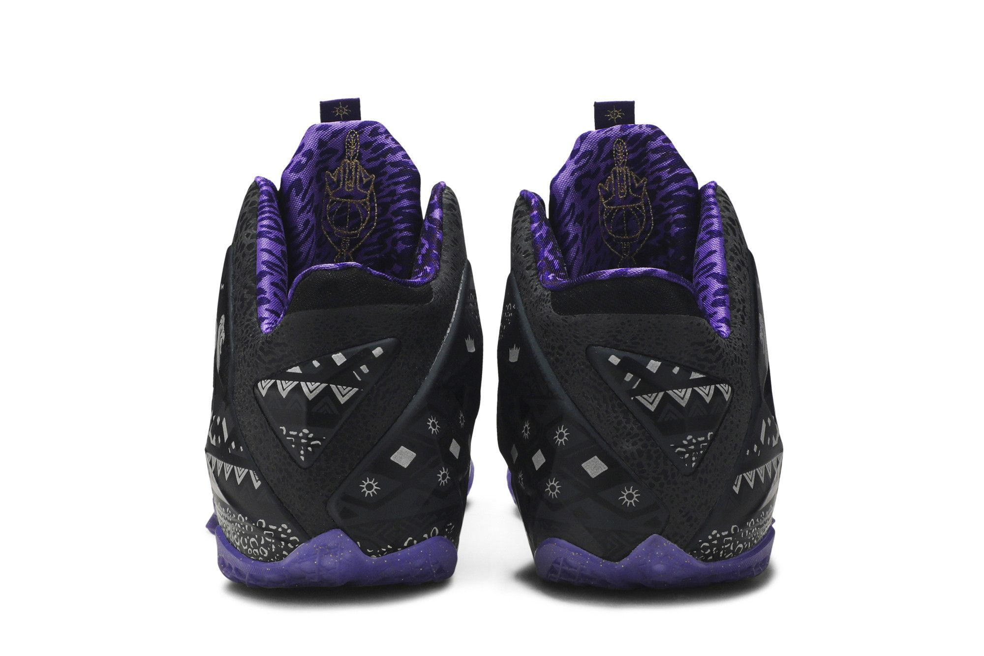 Buy LeBron 11 BHM 646702 001 GOAT