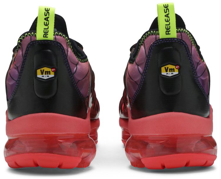 Nike Air VaporMax Plus Laser Crimson