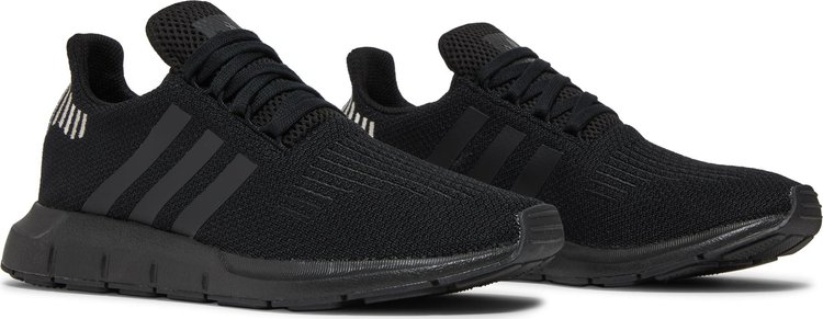 Wmns Swift Run Triple Black