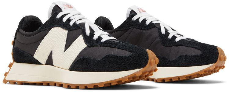 New Balance Wmns 327 Black White Gum