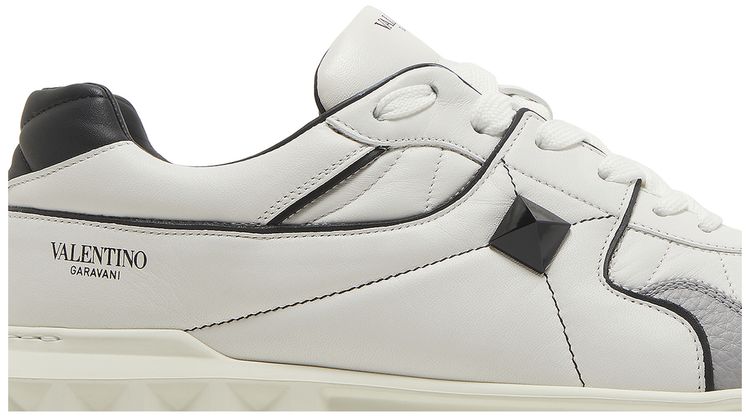 Valentino One Stud Low White Black