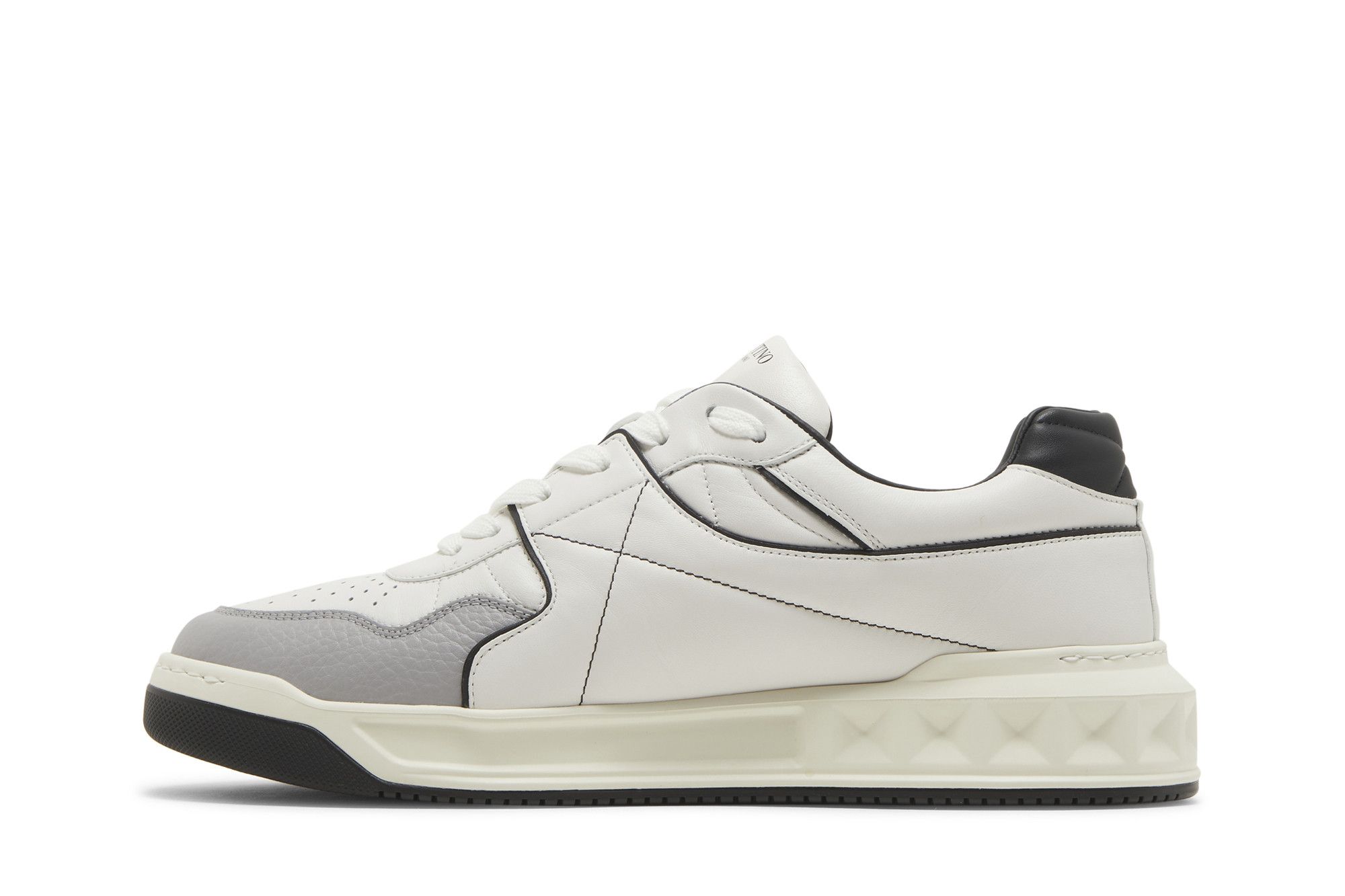 Buy Valentino One Stud Low 'White Black' - WY2S0E71 NWN 0N2