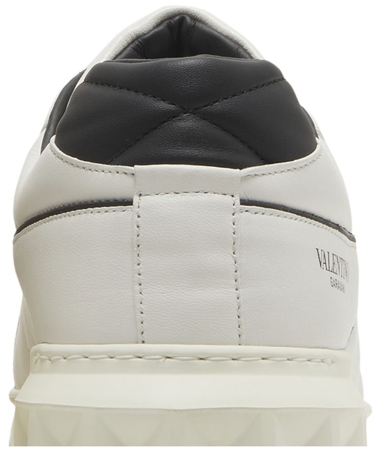Valentino One Stud Low White Black