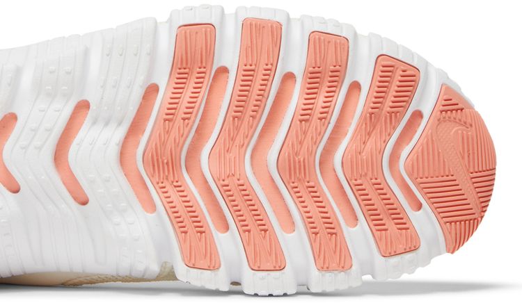 Nike Wmns Free Metcon 4 Sail Total Orange