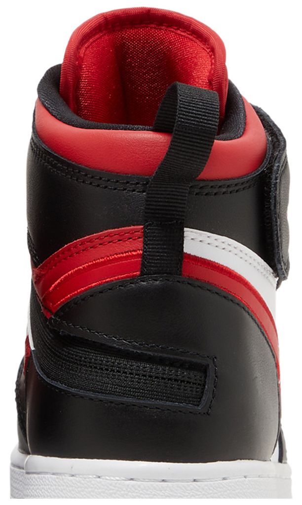 Air Jordan 1 High FlyEase GS Bred Toe