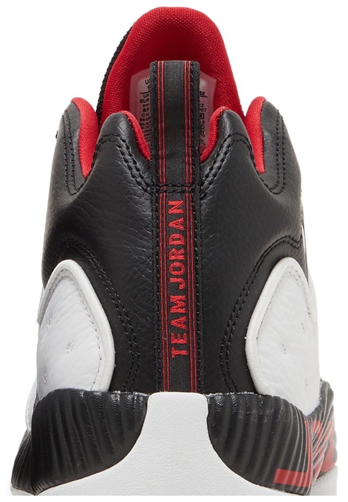 Air Jordan Jumpman Team 2 Chicago 2022