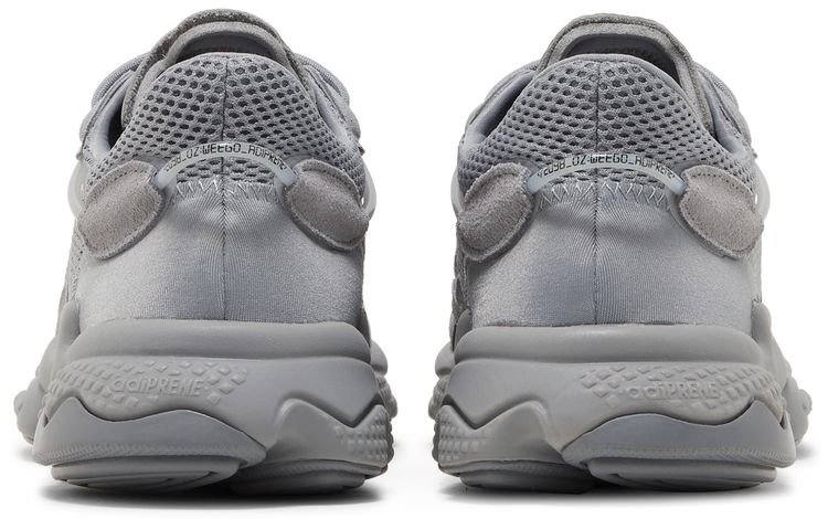 Ozweego Grey