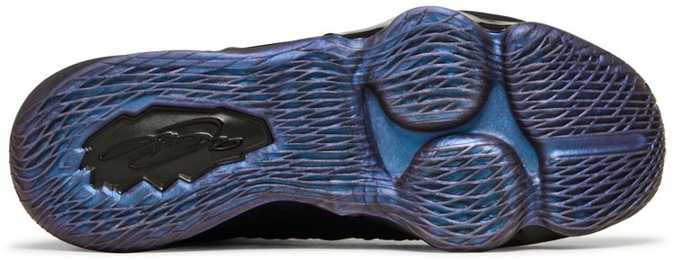 Nike LeBron 17 EP Global Currency