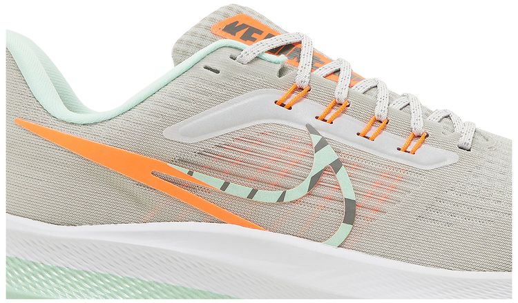 Nike Wmns Air Zoom Pegasus 39 Premium Photon Dust Orange Mint
