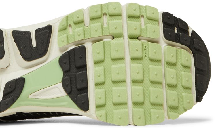 Wmns Air Zoom Vomero 5 Cobblestone