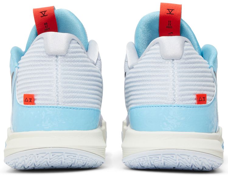 Nike Kyrie Low 5 EP Football Grey