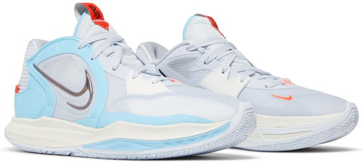 Nike Kyrie Low 5 EP Football Grey