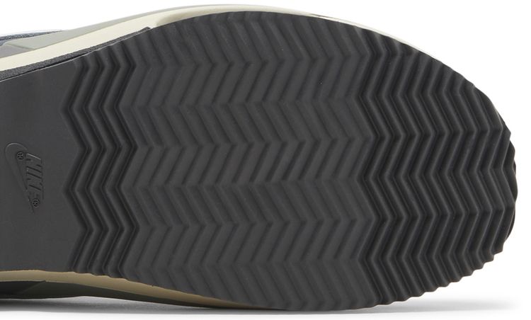 Nike sacai x Zoom Cortez SP Iron Grey