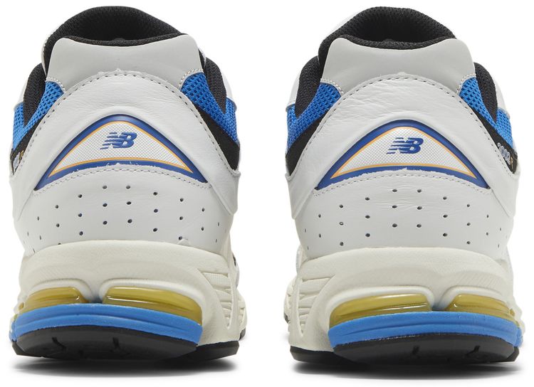 New Balance 2002R Vibrant Apricot