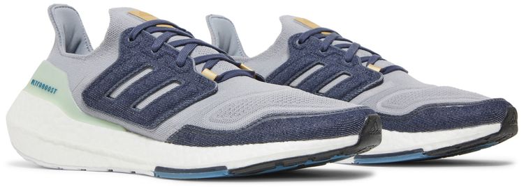 Adidas UltraBoost 22 Halo Silver